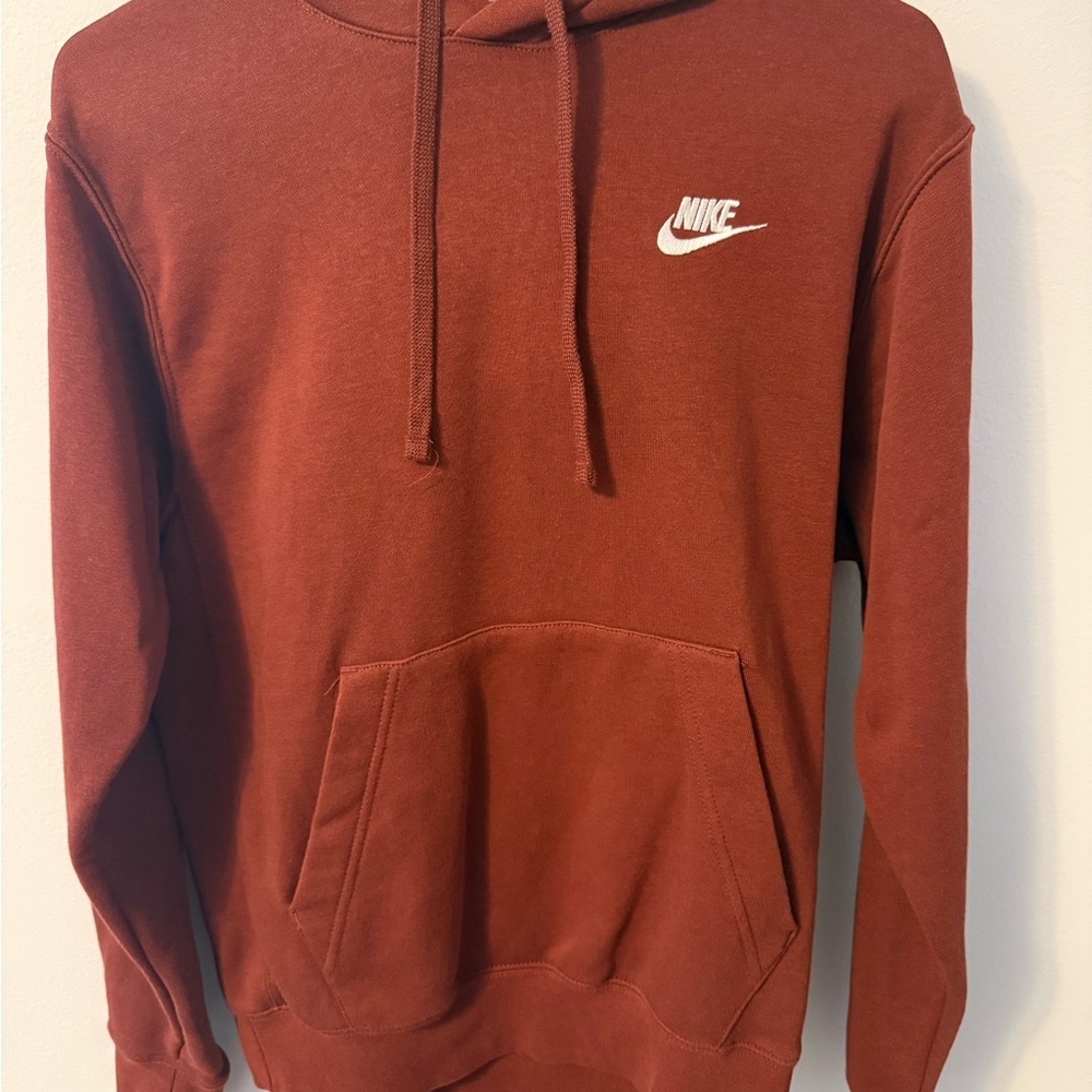 Nike Men’s Rust Pullover Hoodie with White Logo